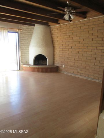 2777 N Treat Avenue, Tucson, AZ 85716