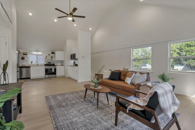 13060 Oak Road NE, Thornville, OH 43076