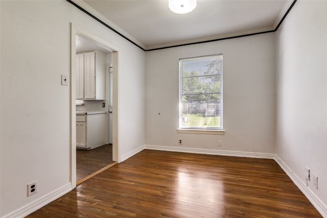 2140 Montalba Avenue, Dallas, TX 75228