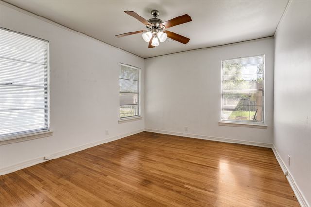 2140 Montalba Avenue, Dallas, TX 75228