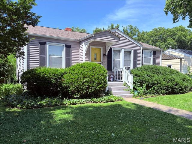 2115 Lynch Avenue, Granite City, IL 62040