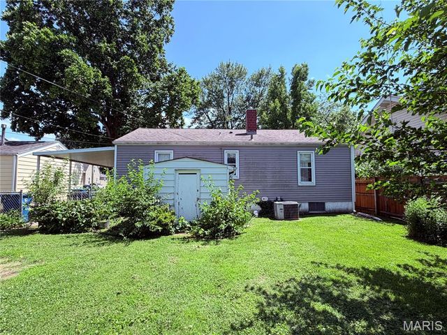 2115 Lynch Avenue, Granite City, IL 62040