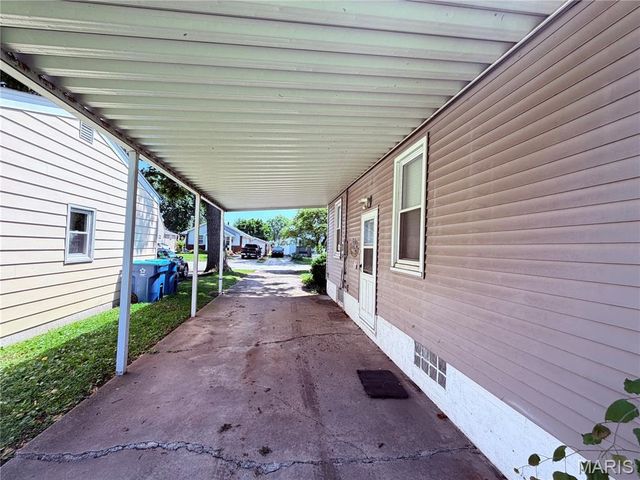 2115 Lynch Avenue, Granite City, IL 62040