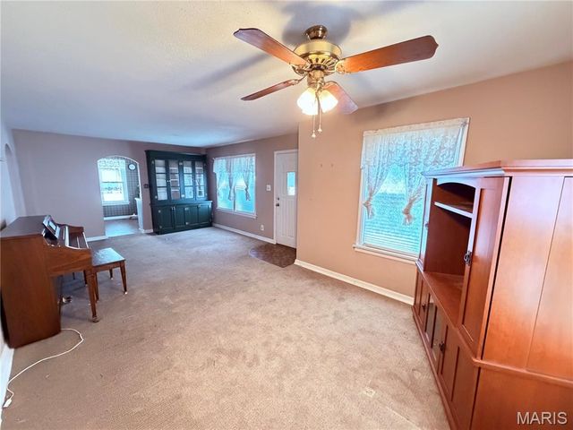 2115 Lynch Avenue, Granite City, IL 62040