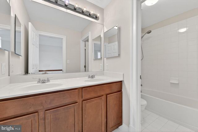 16546 LANCE TRAIL CT, Hamilton, VA 20158