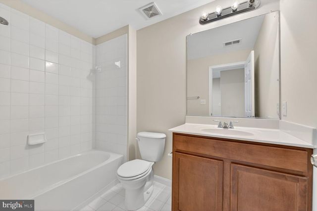 16546 LANCE TRAIL CT, Hamilton, VA 20158