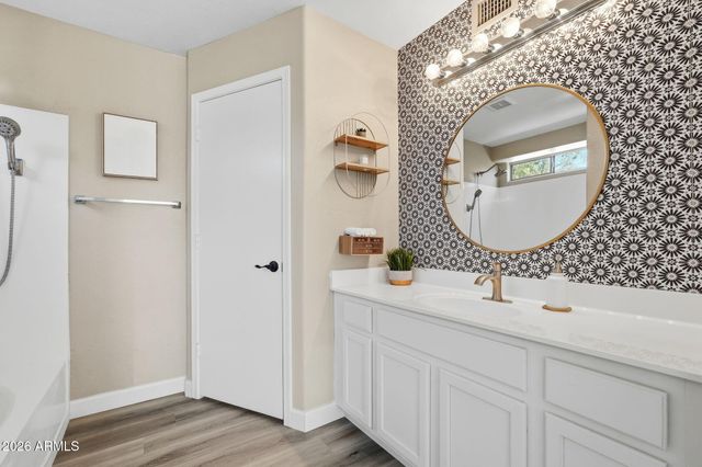 1789 E CARLA VISTA Drive, Gilbert, AZ 85295