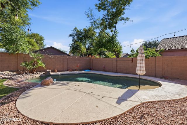 1789 E CARLA VISTA Drive, Gilbert, AZ 85295