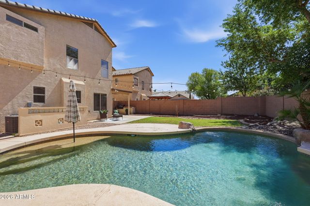 1789 E CARLA VISTA Drive, Gilbert, AZ 85295