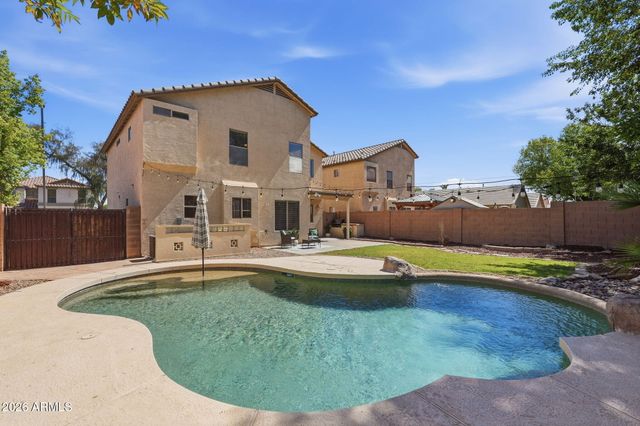 1789 E CARLA VISTA Drive, Gilbert, AZ 85295
