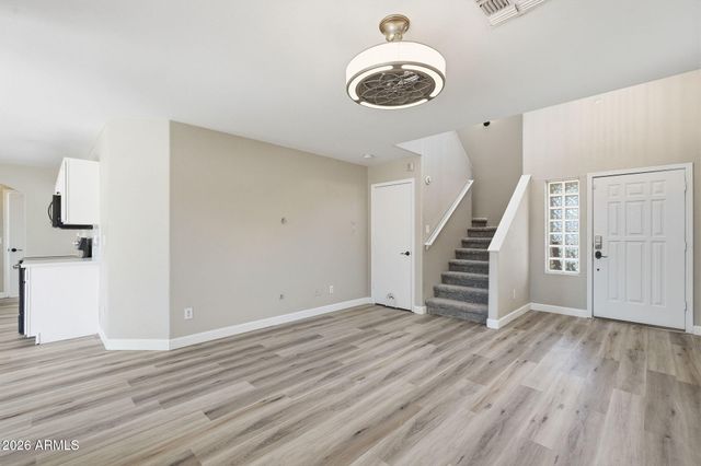 1789 E CARLA VISTA Drive, Gilbert, AZ 85295