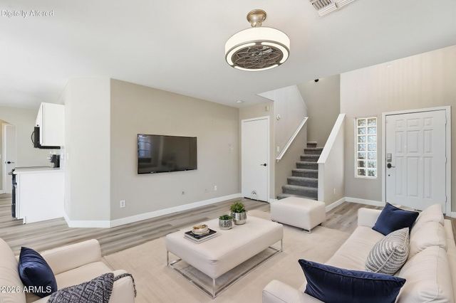 1789 E CARLA VISTA Drive, Gilbert, AZ 85295
