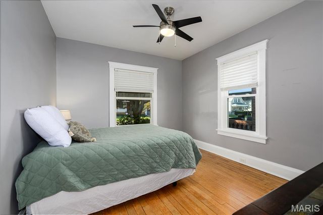 6811 Marquette Avenue, St Louis, MO 63139