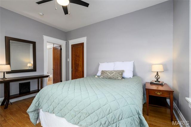 6811 Marquette Avenue, St Louis, MO 63139