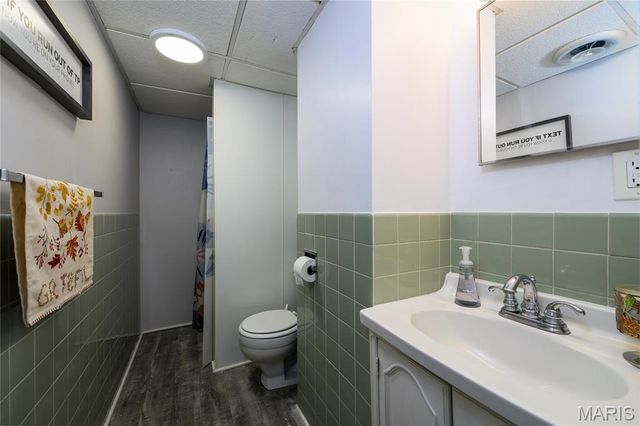 6811 Marquette Avenue, St Louis, MO 63139