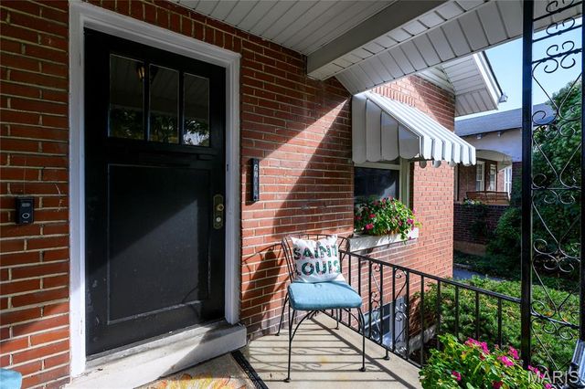 6811 Marquette Avenue, St Louis, MO 63139