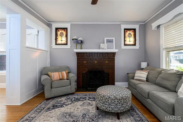 6811 Marquette Avenue, St Louis, MO 63139