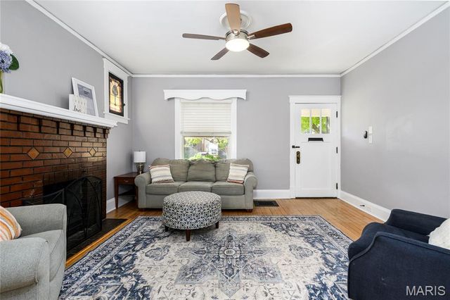 6811 Marquette Avenue, St Louis, MO 63139