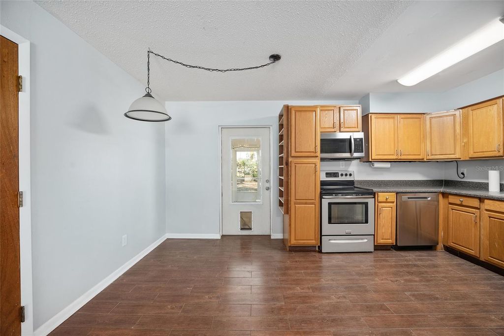 Image 11 of property listing at 3216 NE 22ND COURT, Ocala, FL 34479