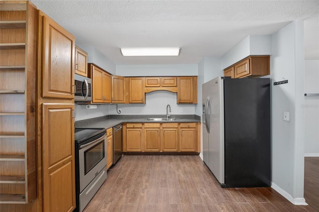 Image 15 of property listing at 3216 NE 22ND COURT, Ocala, FL 34479