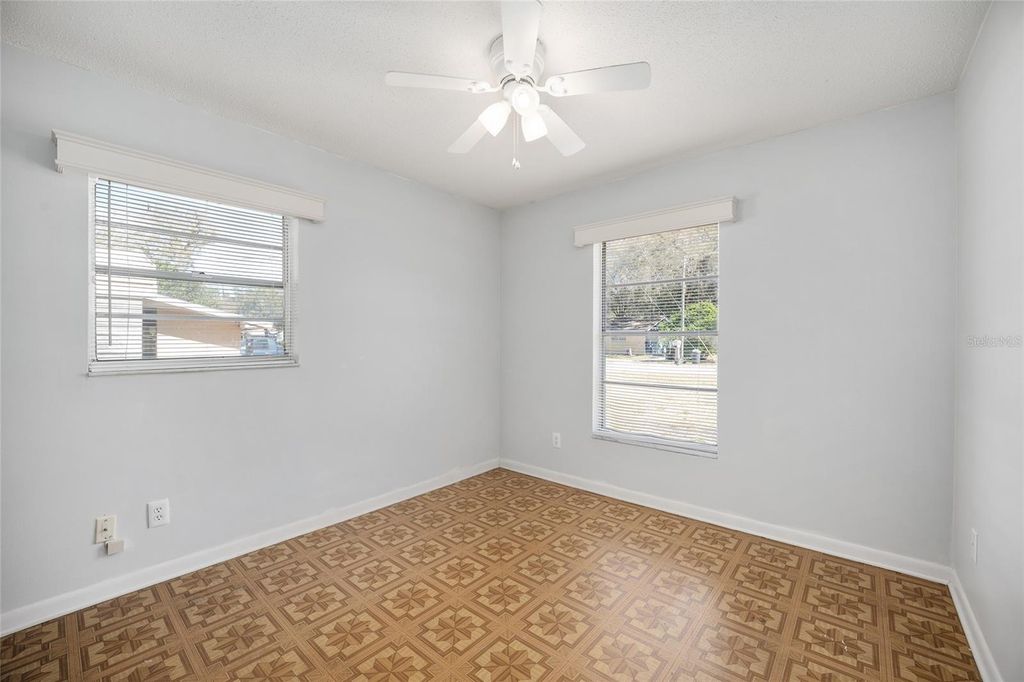 Image 27 of property listing at 3216 NE 22ND COURT, Ocala, FL 34479