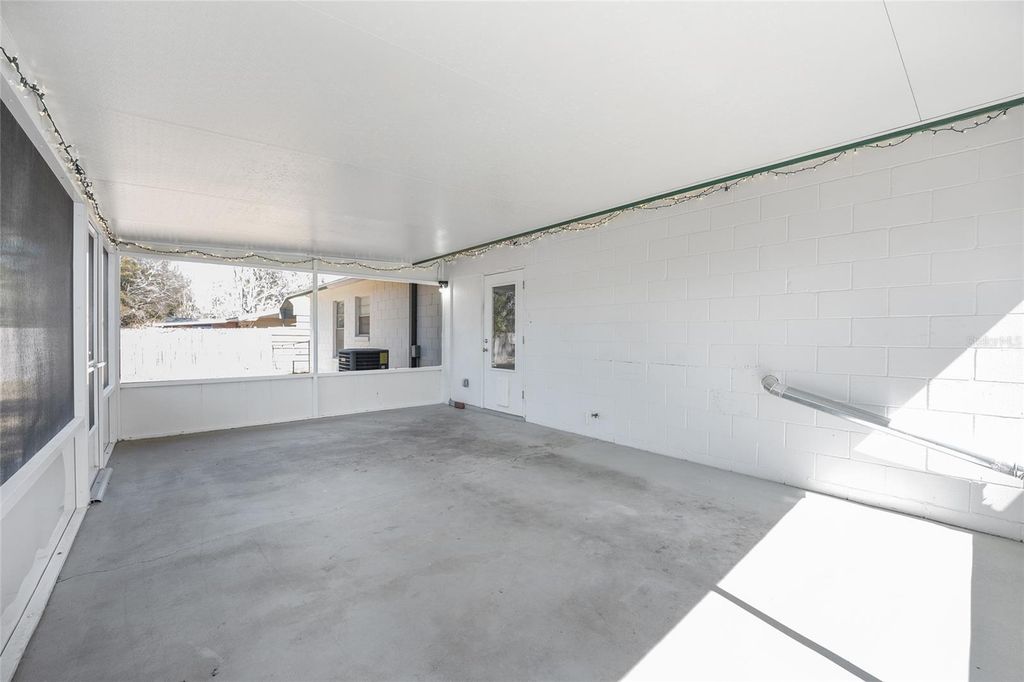 Image 34 of property listing at 3216 NE 22ND COURT, Ocala, FL 34479