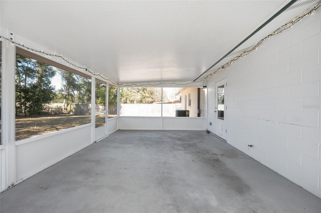 Image 36 of property listing at 3216 NE 22ND COURT, Ocala, FL 34479