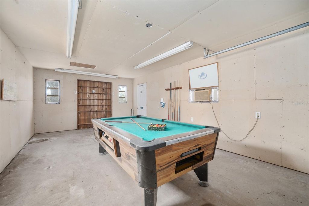 Image 48 of property listing at 3216 NE 22ND COURT, Ocala, FL 34479