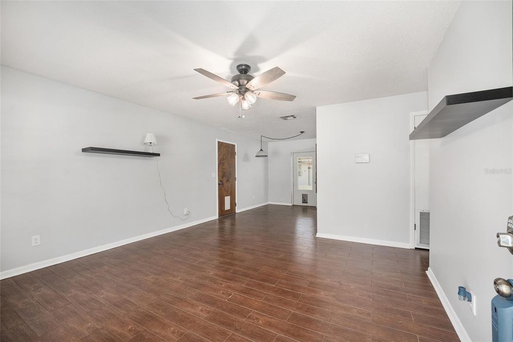 Image 6 of property listing at 3216 NE 22ND COURT, Ocala, FL 34479