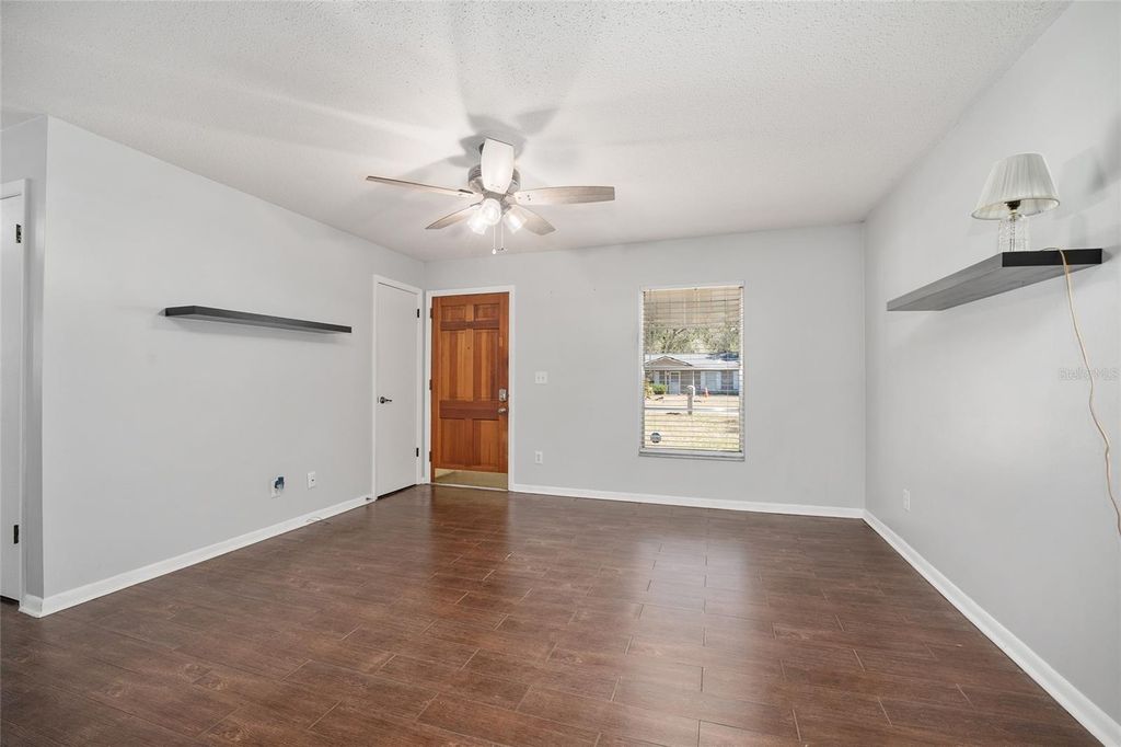 Image 7 of property listing at 3216 NE 22ND COURT, Ocala, FL 34479