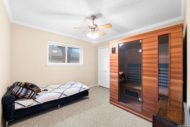 318 WHISPER WOOD LN, San Antonio, TX 78216