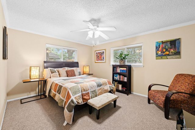 318 WHISPER WOOD LN, San Antonio, TX 78216