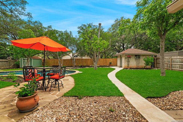 318 WHISPER WOOD LN, San Antonio, TX 78216