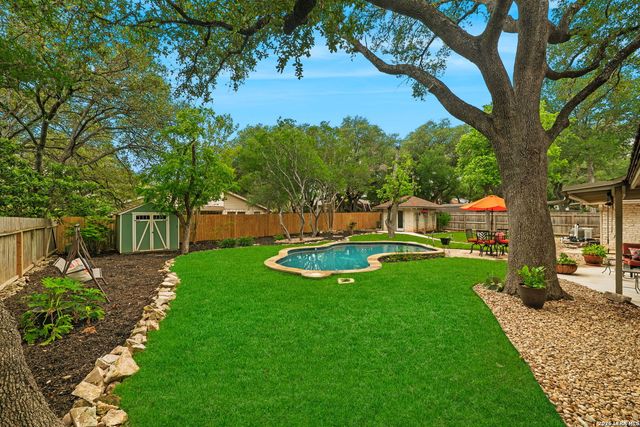 318 WHISPER WOOD LN, San Antonio, TX 78216