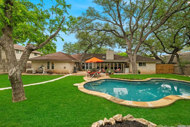 318 WHISPER WOOD LN, San Antonio, TX 78216