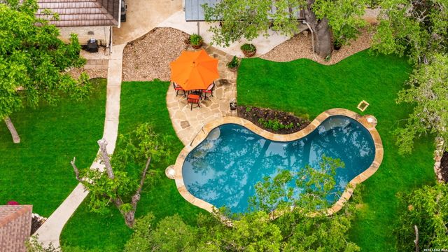318 WHISPER WOOD LN, San Antonio, TX 78216