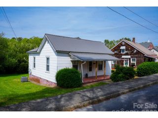 102 6th EM Street, Marion, NC 28752