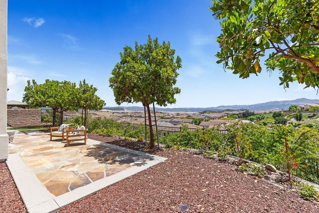 10 Jaripol, Rancho Mission Viejo, CA 92694
