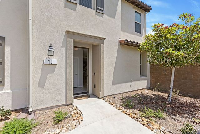 10 Jaripol, Rancho Mission Viejo, CA 92694