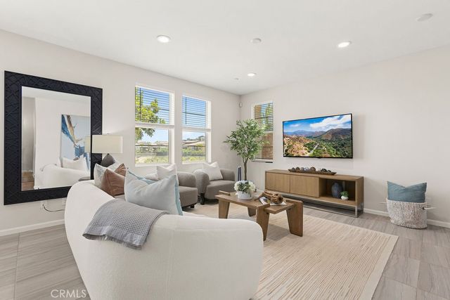 10 Jaripol, Rancho Mission Viejo, CA 92694