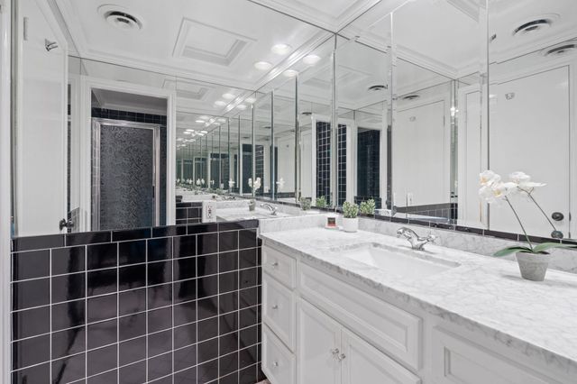 1801 Lavaca ST 12 K, Austin, TX 78701