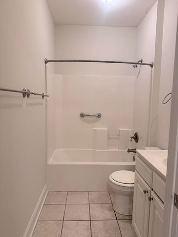 1025 Riverland Woods Place 423, Charleston, SC 29412