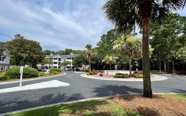 1025 Riverland Woods Place 423, Charleston, SC 29412