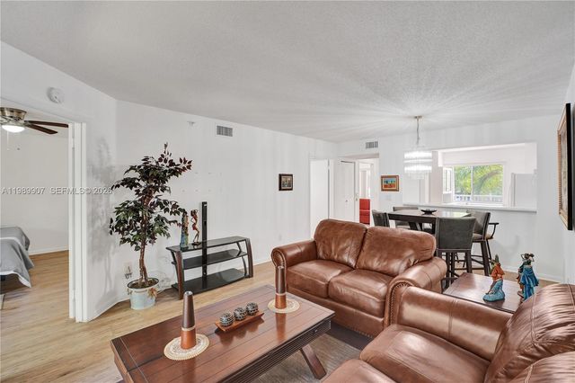 9511 Weldon Circle G306, Tamarac, FL 33321