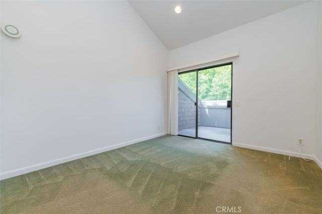 318 S Prospectors 44, Diamond Bar, CA 91765