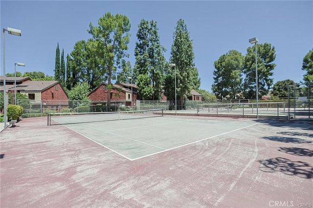 318 S Prospectors 44, Diamond Bar, CA 91765