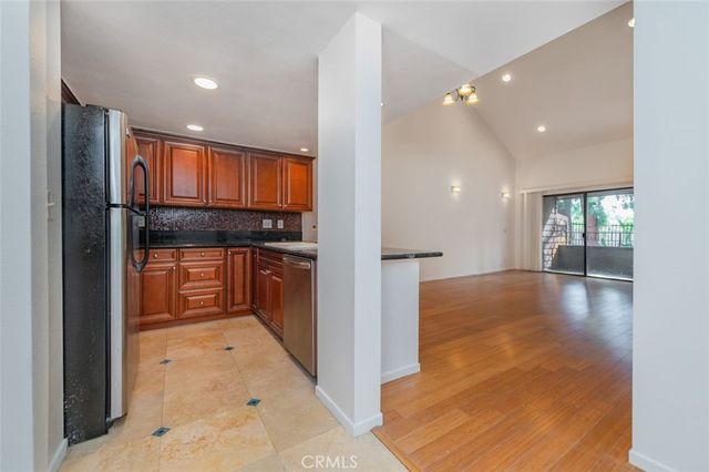 318 S Prospectors 44, Diamond Bar, CA 91765