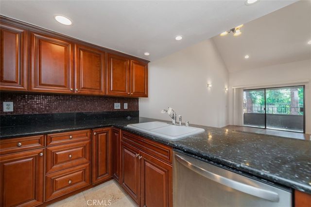 318 S Prospectors 44, Diamond Bar, CA 91765