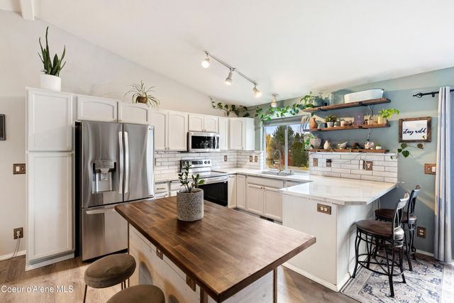 2141 W ROUSSEAU DR, Coeur D'alene, ID 83815