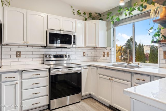 2141 W ROUSSEAU DR, Coeur D'alene, ID 83815